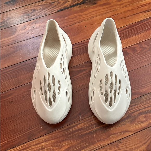 Yeezy Other - Men’s 11 Adidas Foam Runner Yeezy White Kanye West Slides Slip on Shoes Slippers